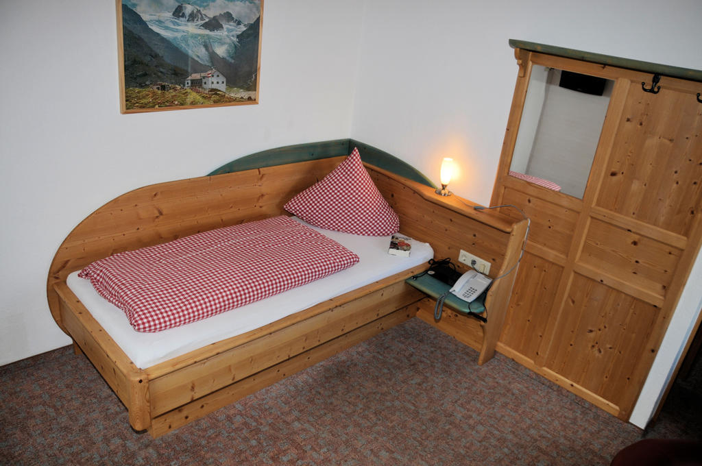 Pension Belvedere Galtür Habitación foto
